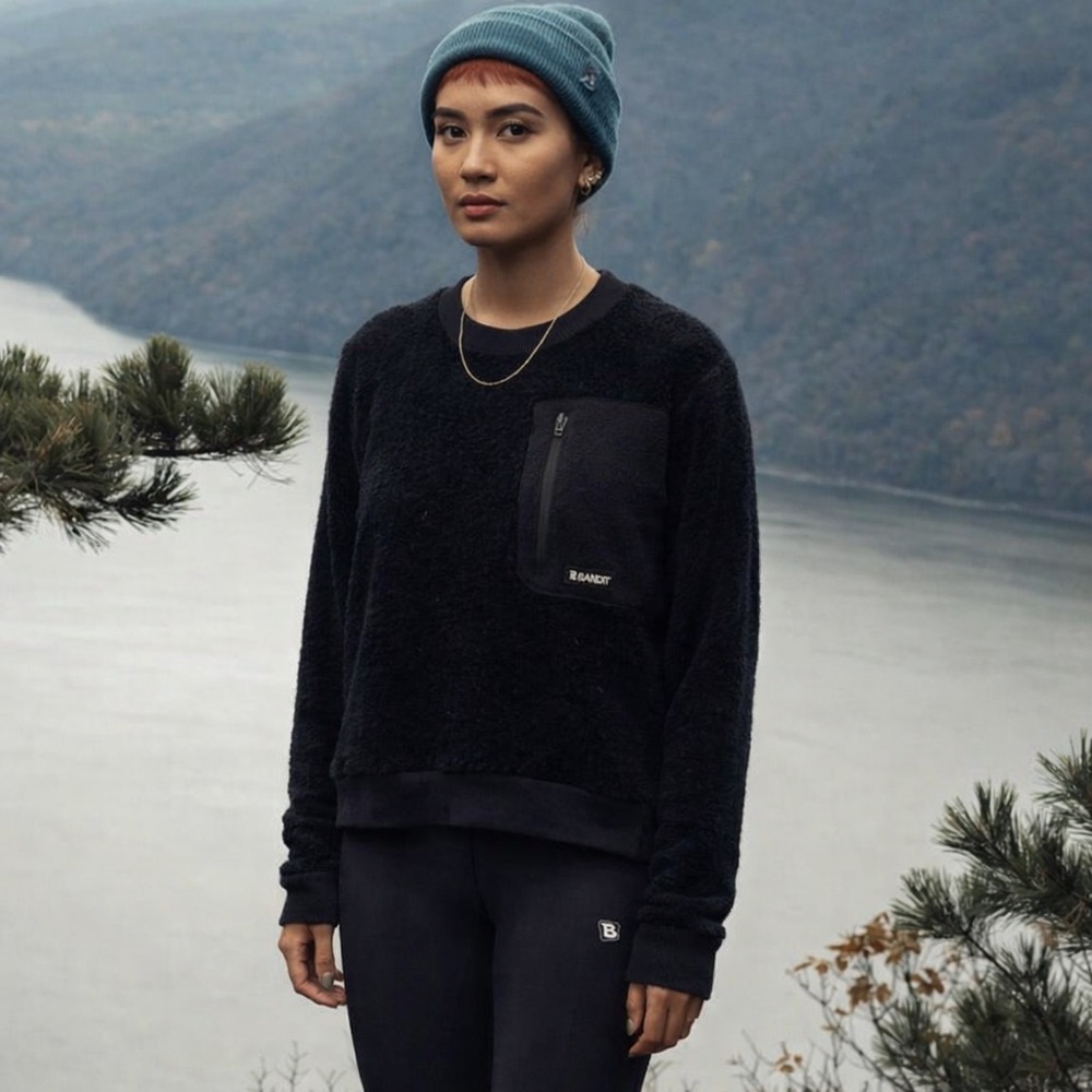 Bandit Running - Black pullover wool crew